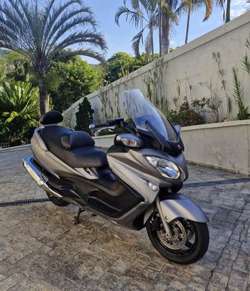 SUZUKI BURGMAN 650 EXECUTIVE SUZUKI BURGMAN 650 EXECUTIVE
